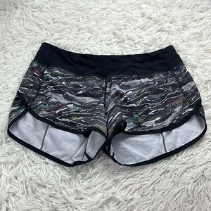 Lululemon Speed Short (2 1/2") Mini Sweatr Multi Black / Black